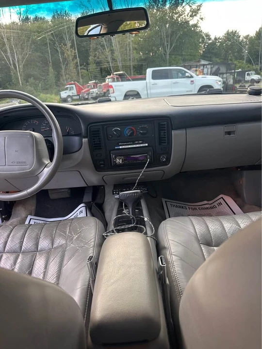 1996 Chevrolet Impala 7th Gen - Image 11 of 15