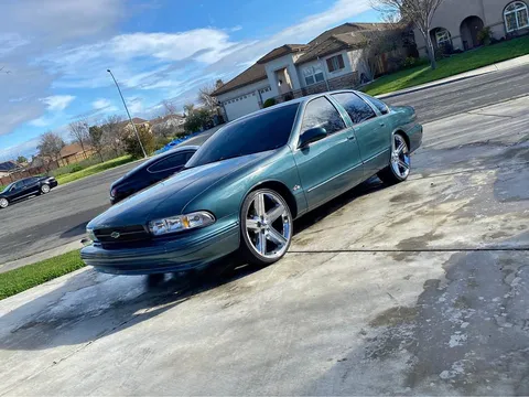 1996 Chevrolet Impala SS Sedan 4D
