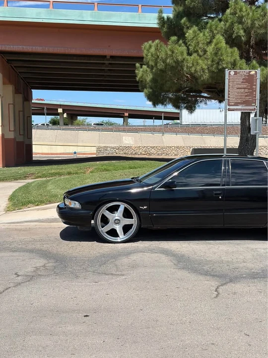 1996 Chevrolet Impala 7th Gen - Image 2 of 14