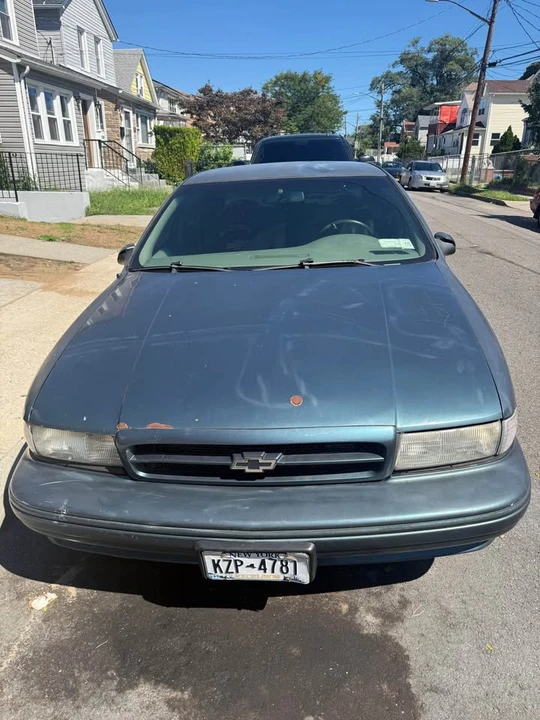 1996 Chevrolet Impala 7th Gen - Image 9 of 10