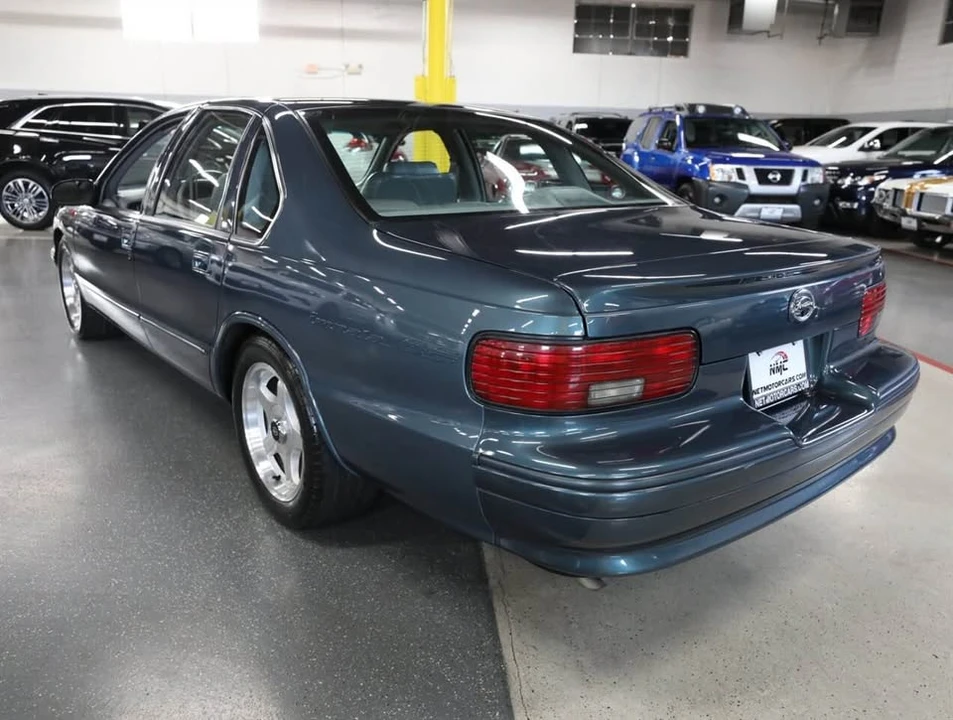 1996 Chevrolet Impala 7th Gen - Image 8 of 20