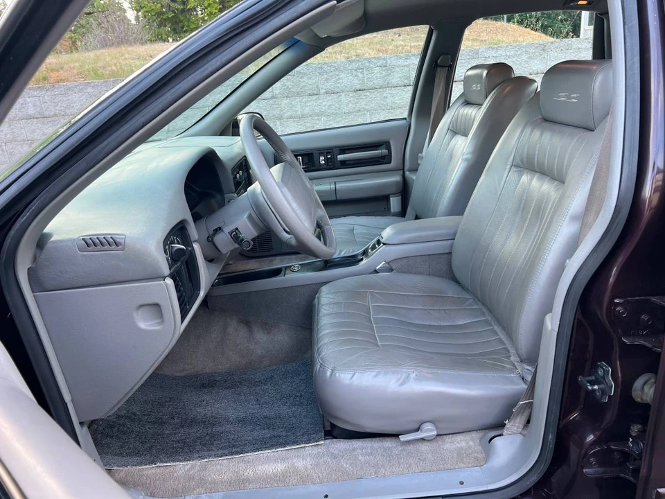 1996 Chevrolet Impala 7th Gen - Image 10 of 13