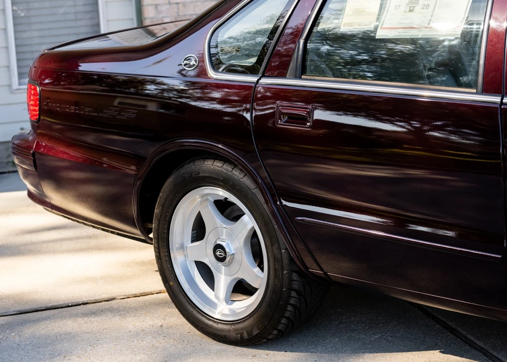 1996 Chevrolet Impala 8th Gen - Image 17 of 21