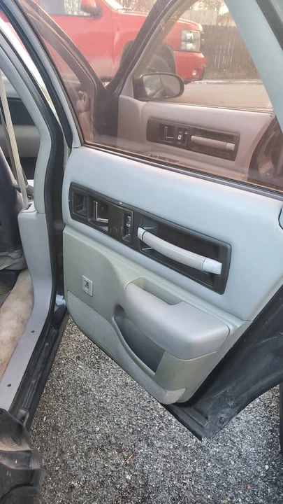 1996 Chevrolet Impala 7th Gen - Image 4 of 6