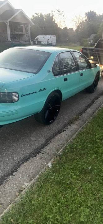1996 Chevrolet Impala 7th Gen - Image 5 of 9