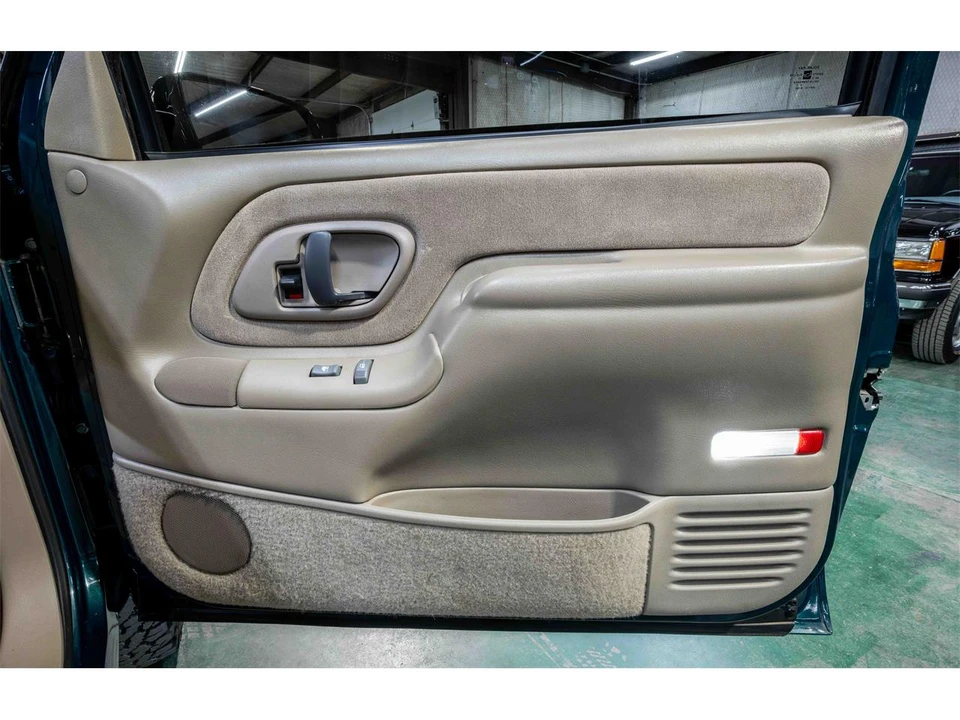 1996 Chevrolet C/K 4th Gen - Image 15 of 22