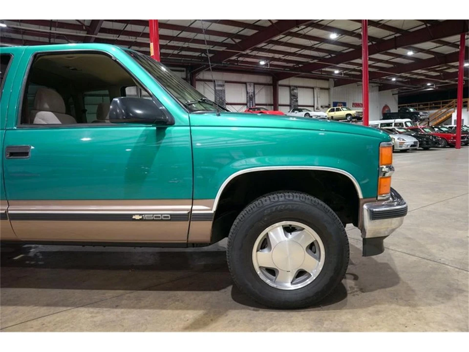 1996 Chevrolet C/K 4th Gen - Image 11 of 31