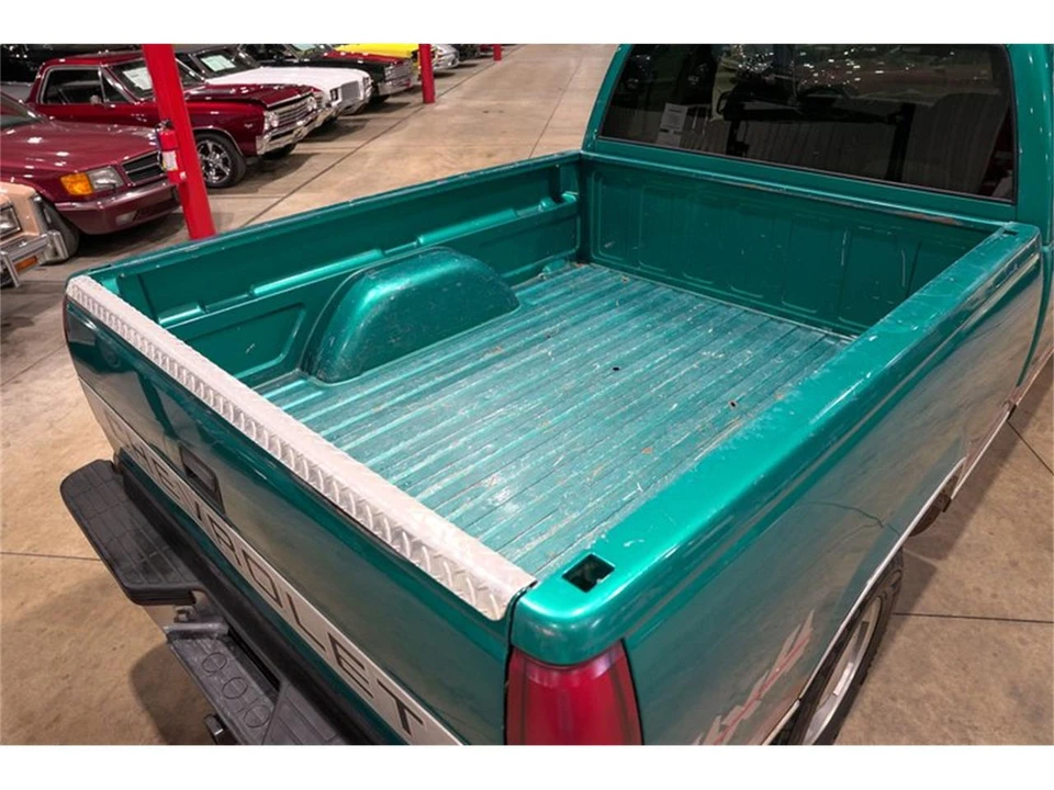 1996 Chevrolet C/K 4th Gen - Image 18 of 31