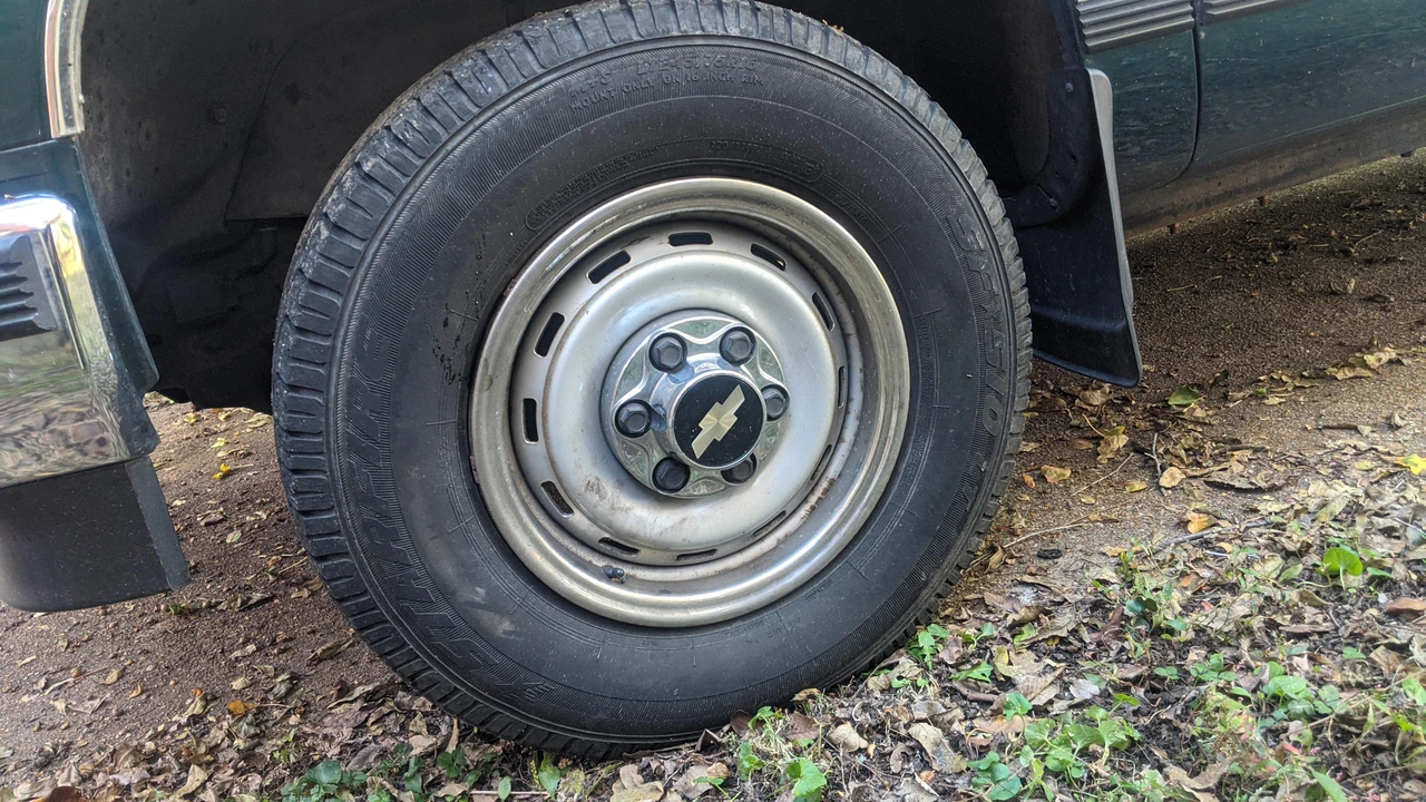 1996 Chevrolet C/K 4th Gen - Image 28 of 31
