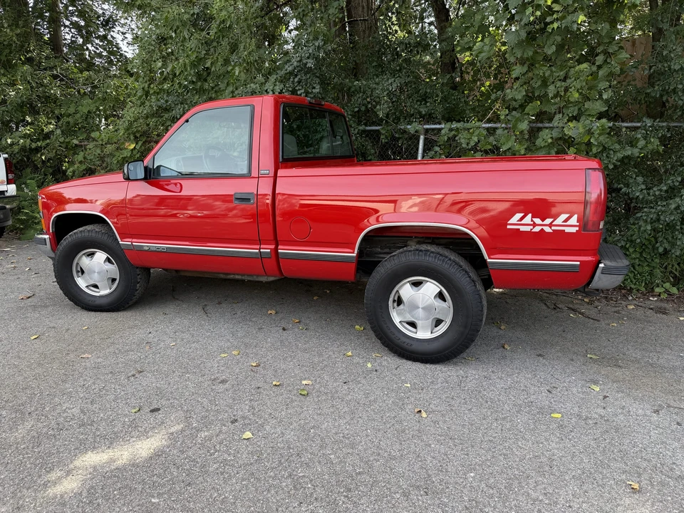 1996 Chevrolet C/K 4th Gen - Image 10 of 31