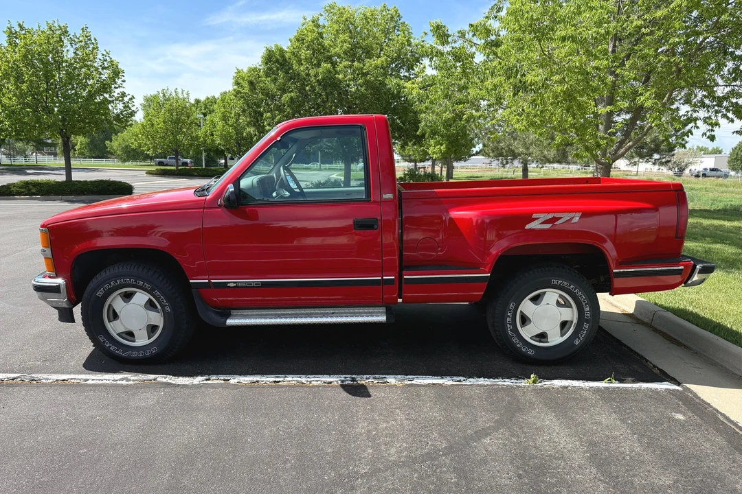 1996 Chevrolet C/K 4th Gen - Image 3 of 31