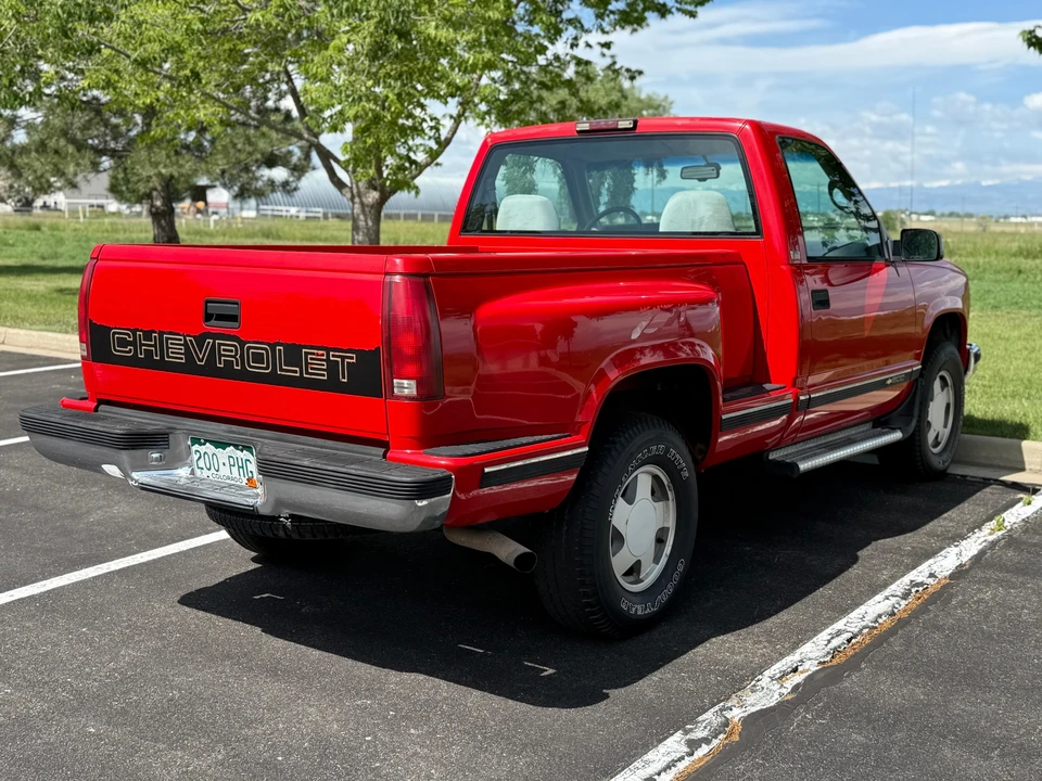 1996 Chevrolet C/K 4th Gen - Image 10 of 31