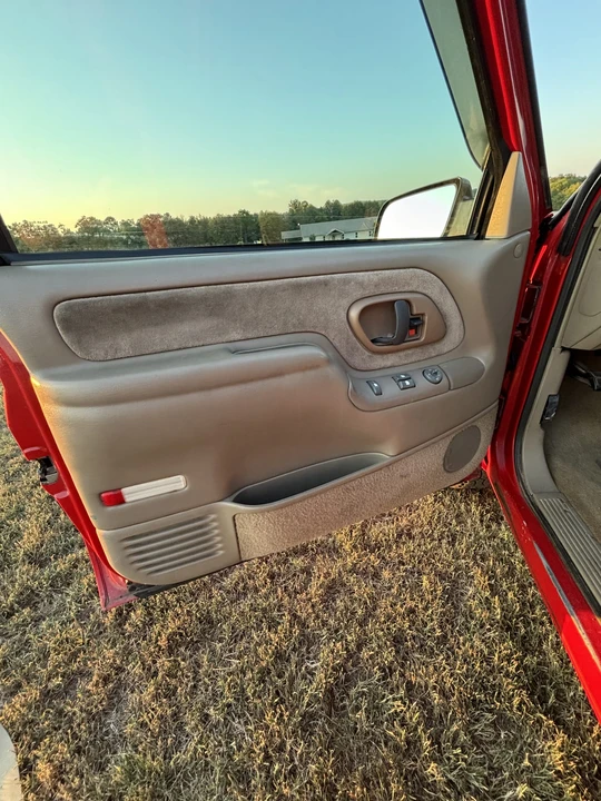 1996 Chevrolet C/K 4th Gen - Image 16 of 31