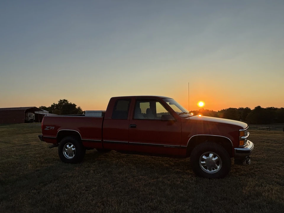 1996 Chevrolet C/K 4th Gen - Image 6 of 31
