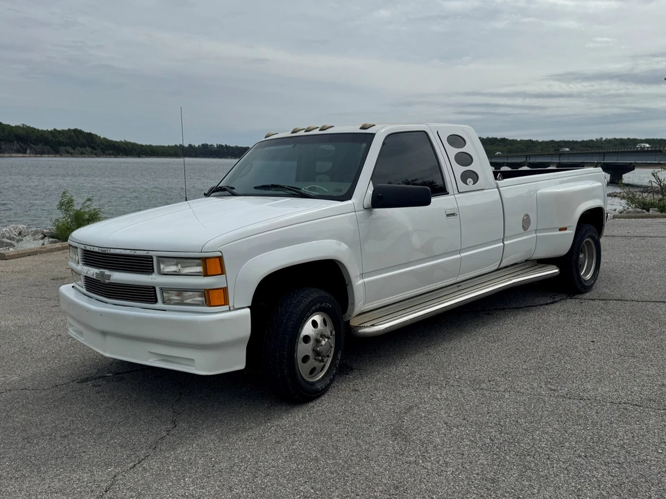 1996 Chevrolet C/K 4th Gen - Image 2 of 31