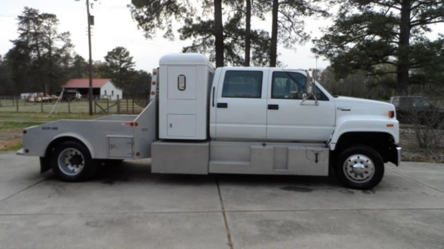 1996 Chevrolet Kodiak - Image 2 of 12