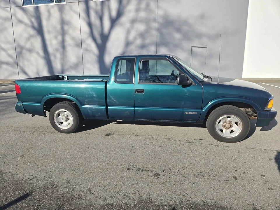 1996 Chevrolet S-10 - Image 4 of 13
