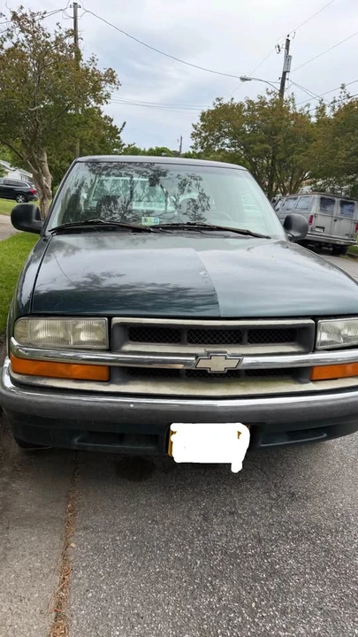1996 Chevrolet S-10 - Image 2 of 6