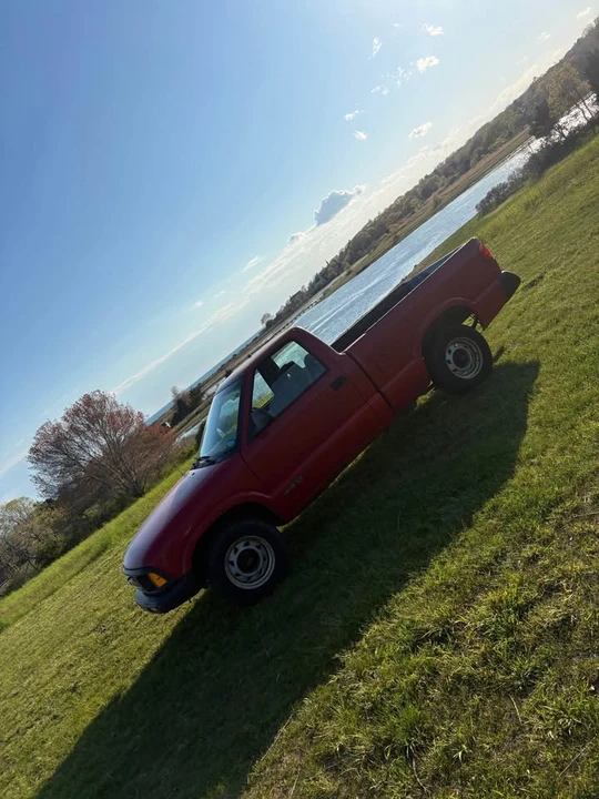 1996 Chevrolet S-10 - Image 2 of 6