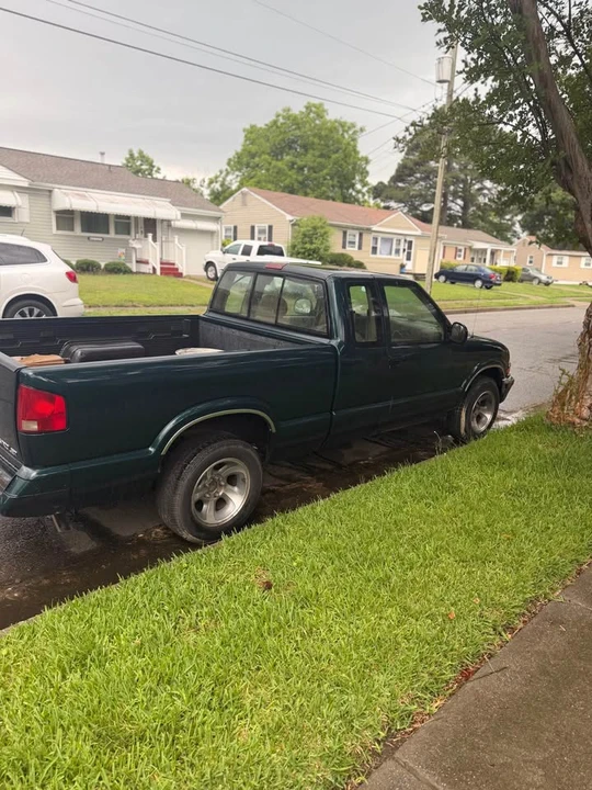 1996 Chevrolet S-10 - Image 5 of 6