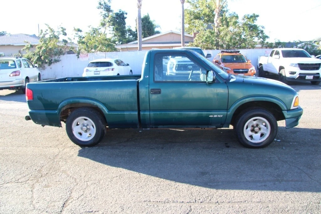 1996 Chevrolet S-10 Blazer 2nd Gen - Image 7 of 21