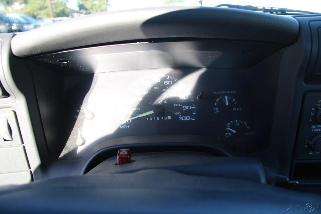 1996 Chevrolet S-10 Blazer 2nd Gen - Image 14 of 21