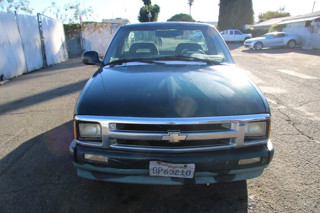1996 Chevrolet S-10 Blazer 2nd Gen - Image 9 of 21