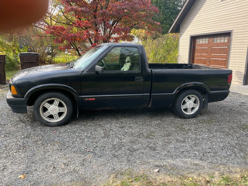 1996 Chevrolet S-10 - Image 5 of 21