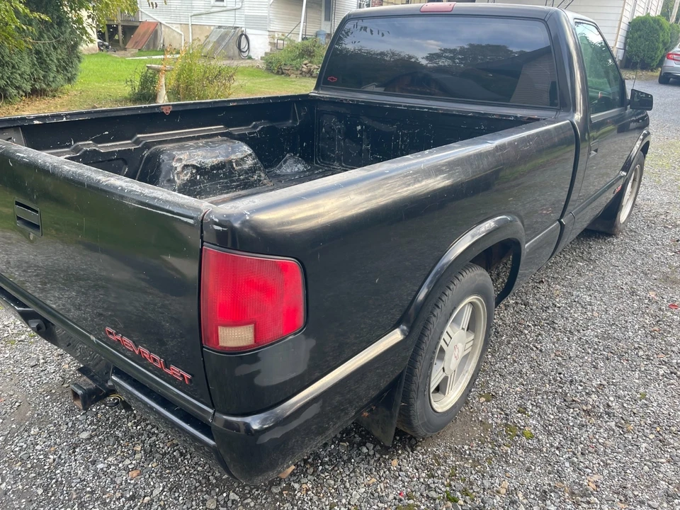 1996 Chevrolet S-10 - Image 9 of 21