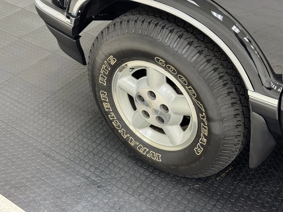 1996 Chevrolet S-10 - Image 11 of 12