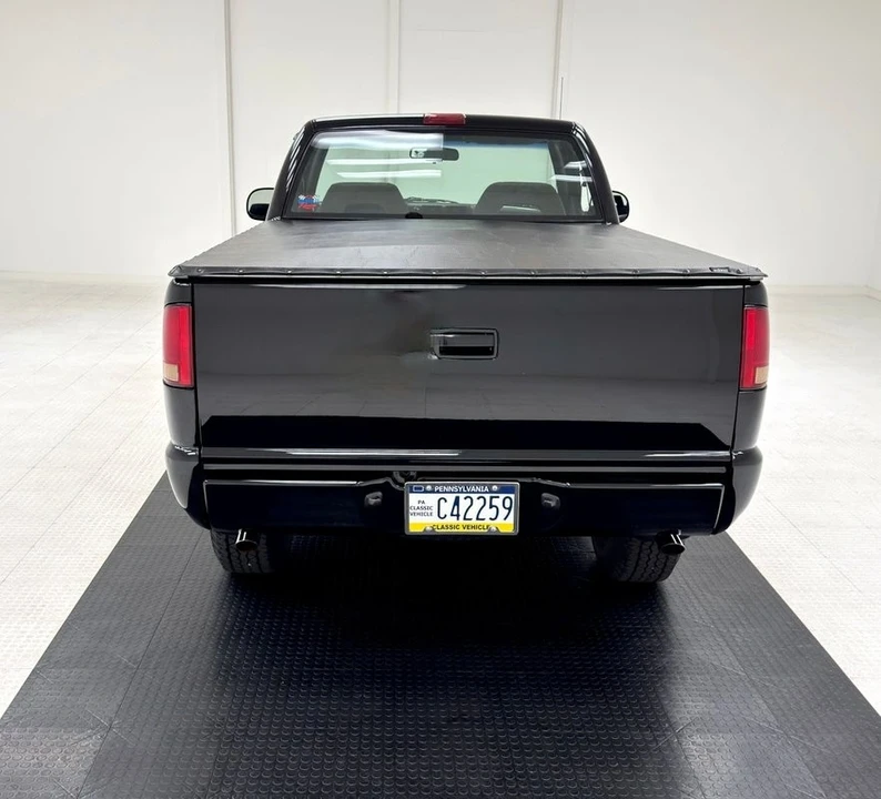 1996 Chevrolet S-10 - Image 4 of 12