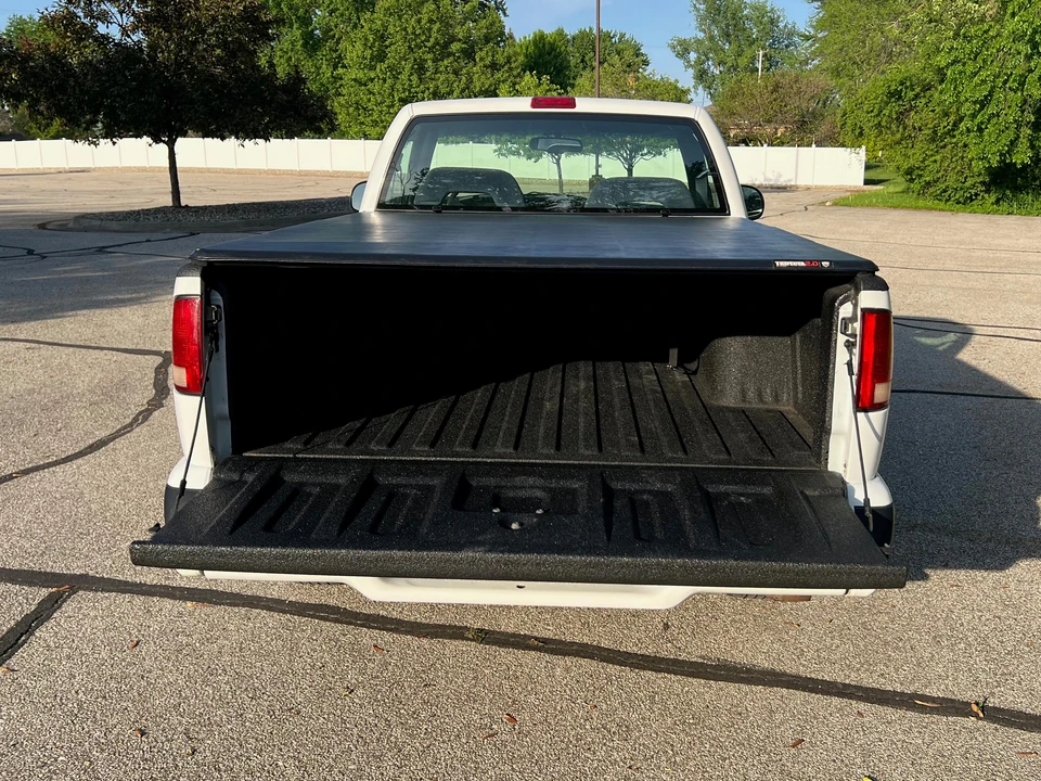 1996 Chevrolet S-10 Blazer 2nd Gen - Image 7 of 31