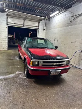 1996 Chevrolet S-10 LS Pickup 2D 6 ft