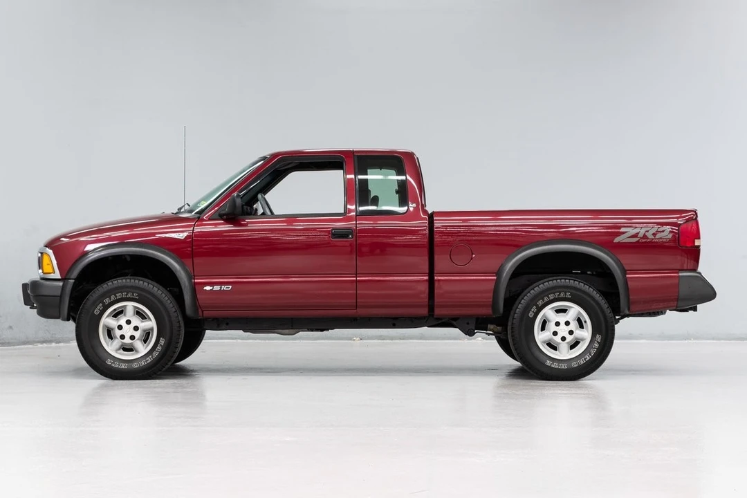1996 Chevrolet S-10 - Image 3 of 12