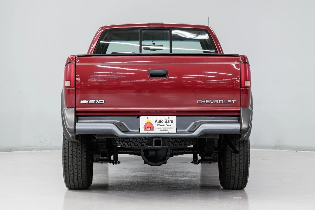 1996 Chevrolet S-10 - Image 6 of 12