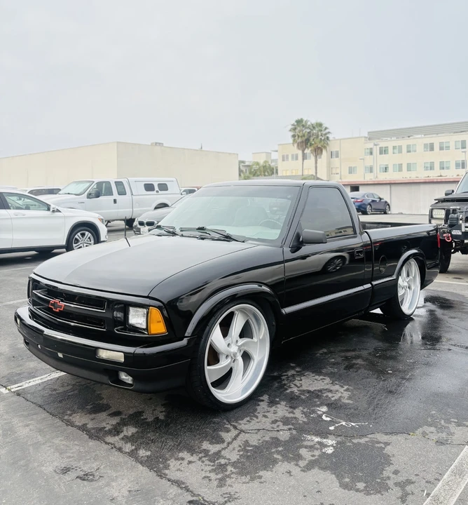 1996 Chevrolet S-10 - Image 6 of 19