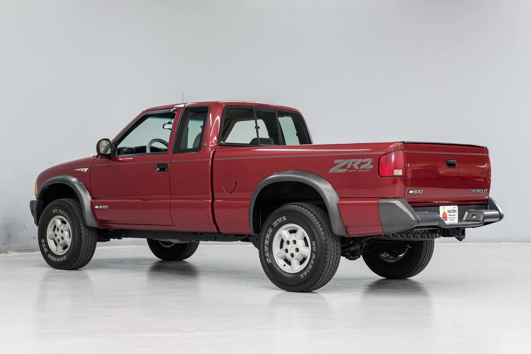 1996 Chevrolet S-10 - Image 4 of 12