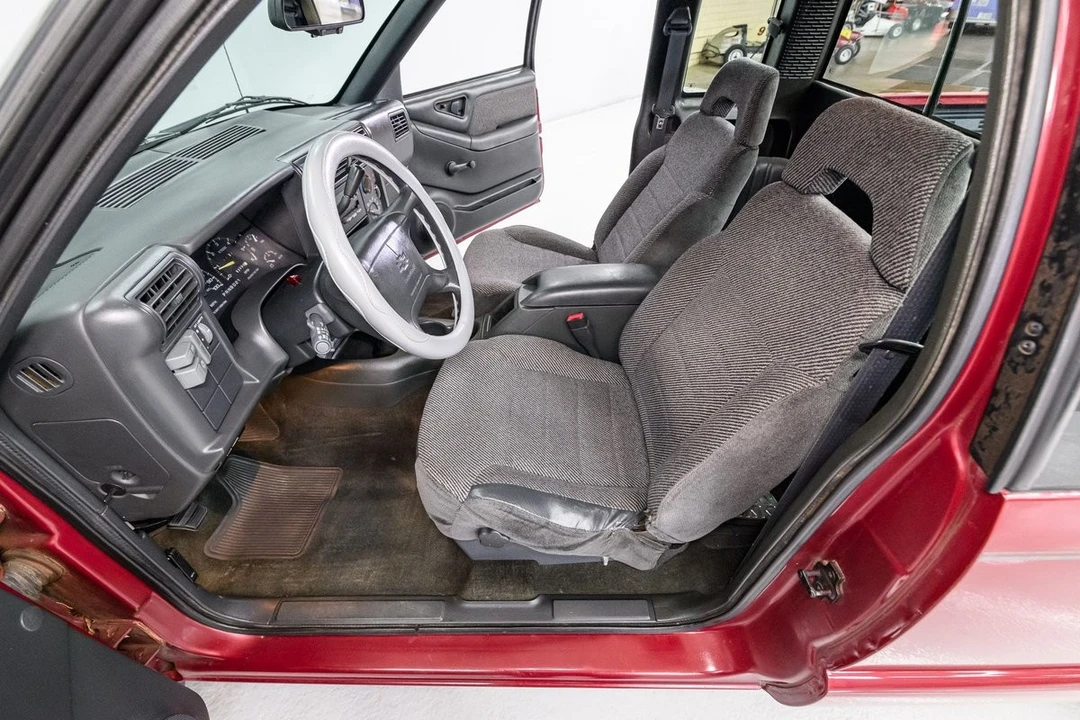 1996 Chevrolet S-10 - Image 13 of 21