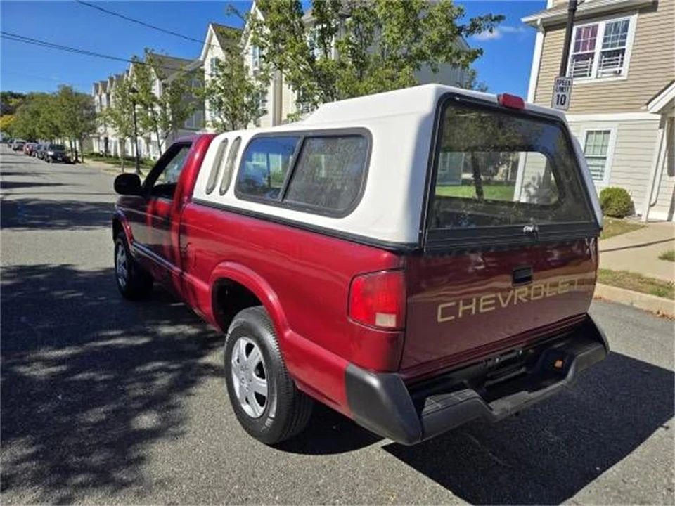 1996 Chevrolet S-10 - Image 7 of 8