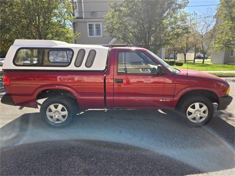 1996 Chevrolet S-10 - Image 5 of 8