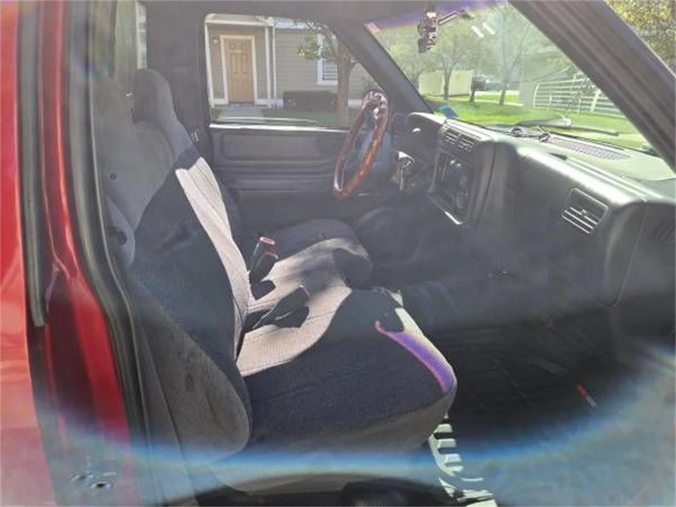 1996 Chevrolet S-10 - Image 4 of 8