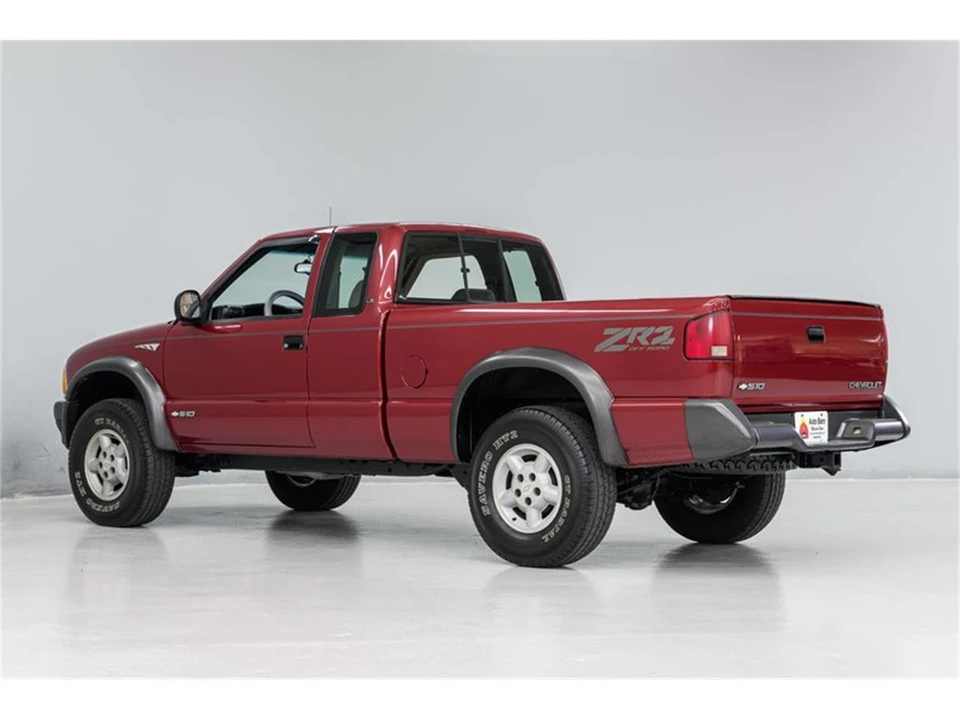 1996 Chevrolet S-10 - Image 3 of 31