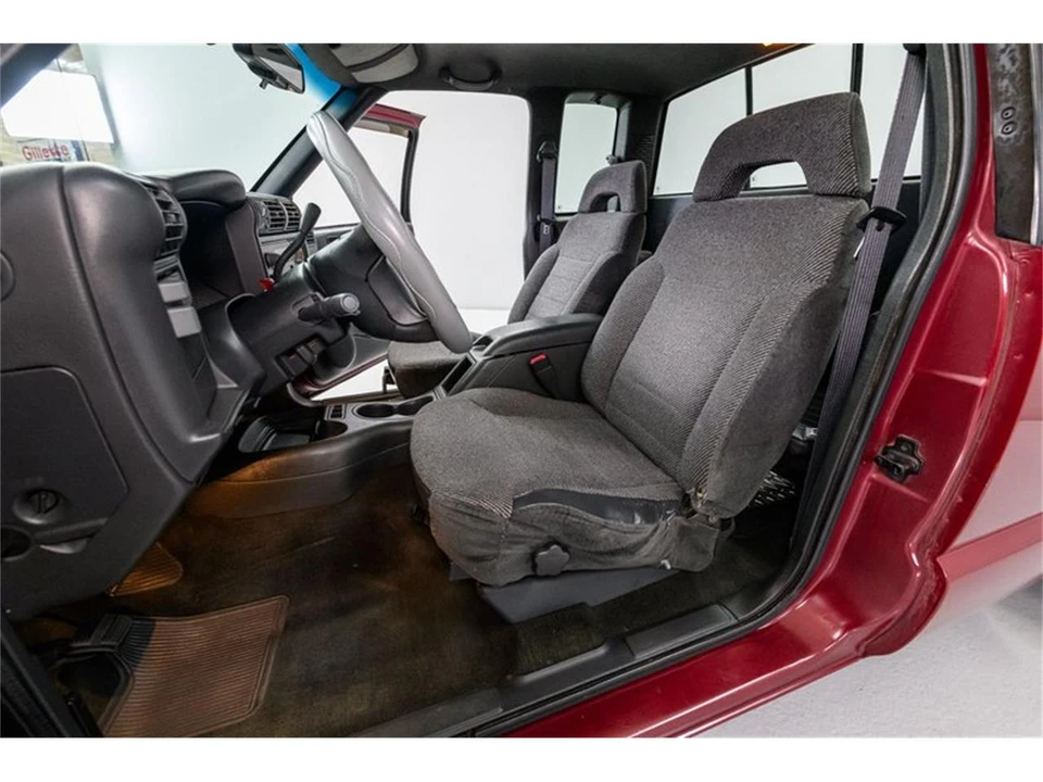 1996 Chevrolet S-10 - Image 27 of 31