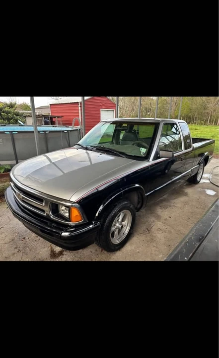 1996 Chevrolet S-10 - Image 3 of 20