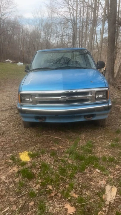 1996 Chevrolet S-10 - Image 2 of 2