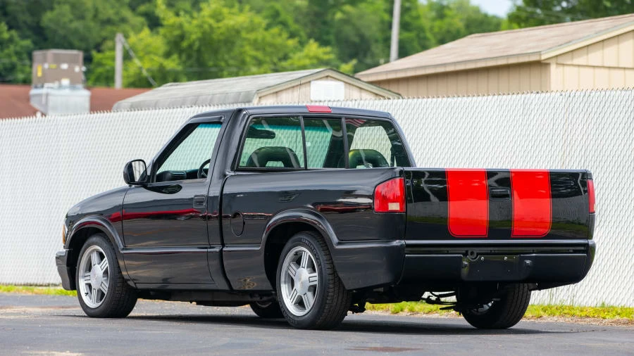 1996 Chevrolet S-10 - Image 3 of 13