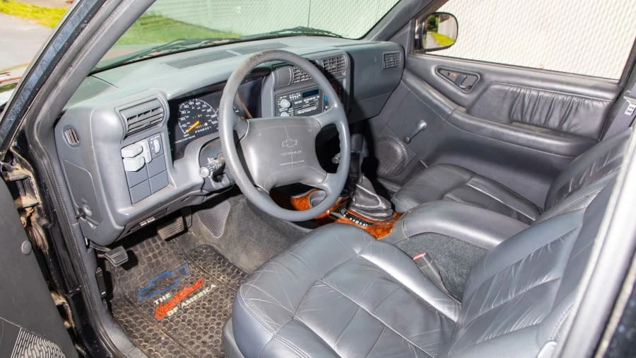 1996 Chevrolet S-10 - Image 4 of 13