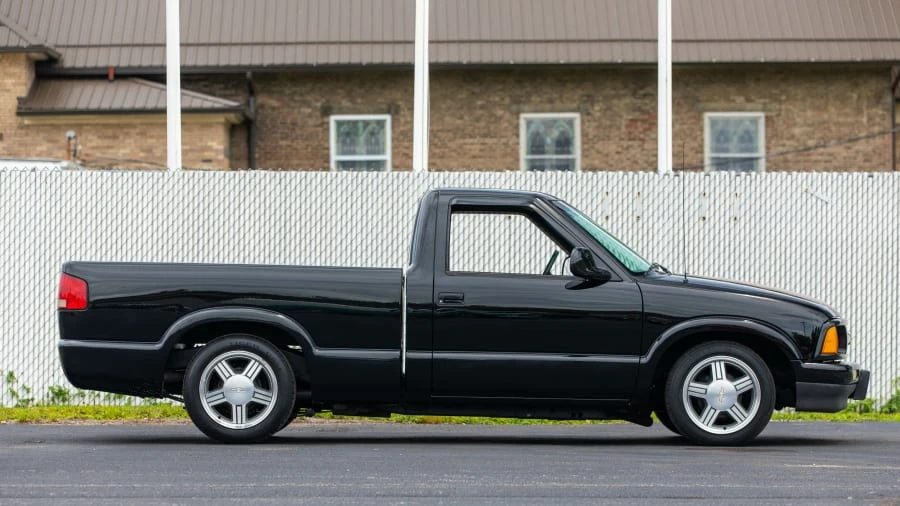 1996 Chevrolet S-10 - Image 8 of 13