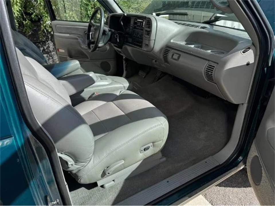 1996 Chevrolet Silverado - Image 12 of 20