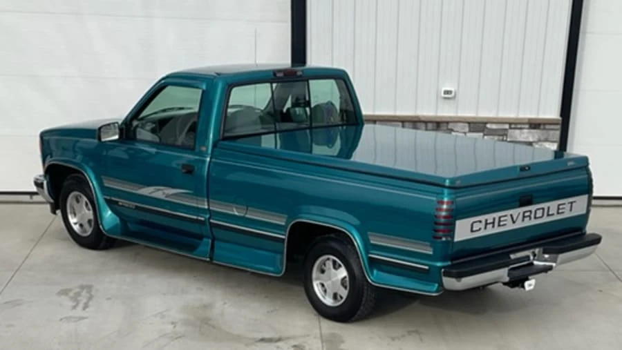1996 Chevrolet C/K 4th Gen - Image 2 of 11